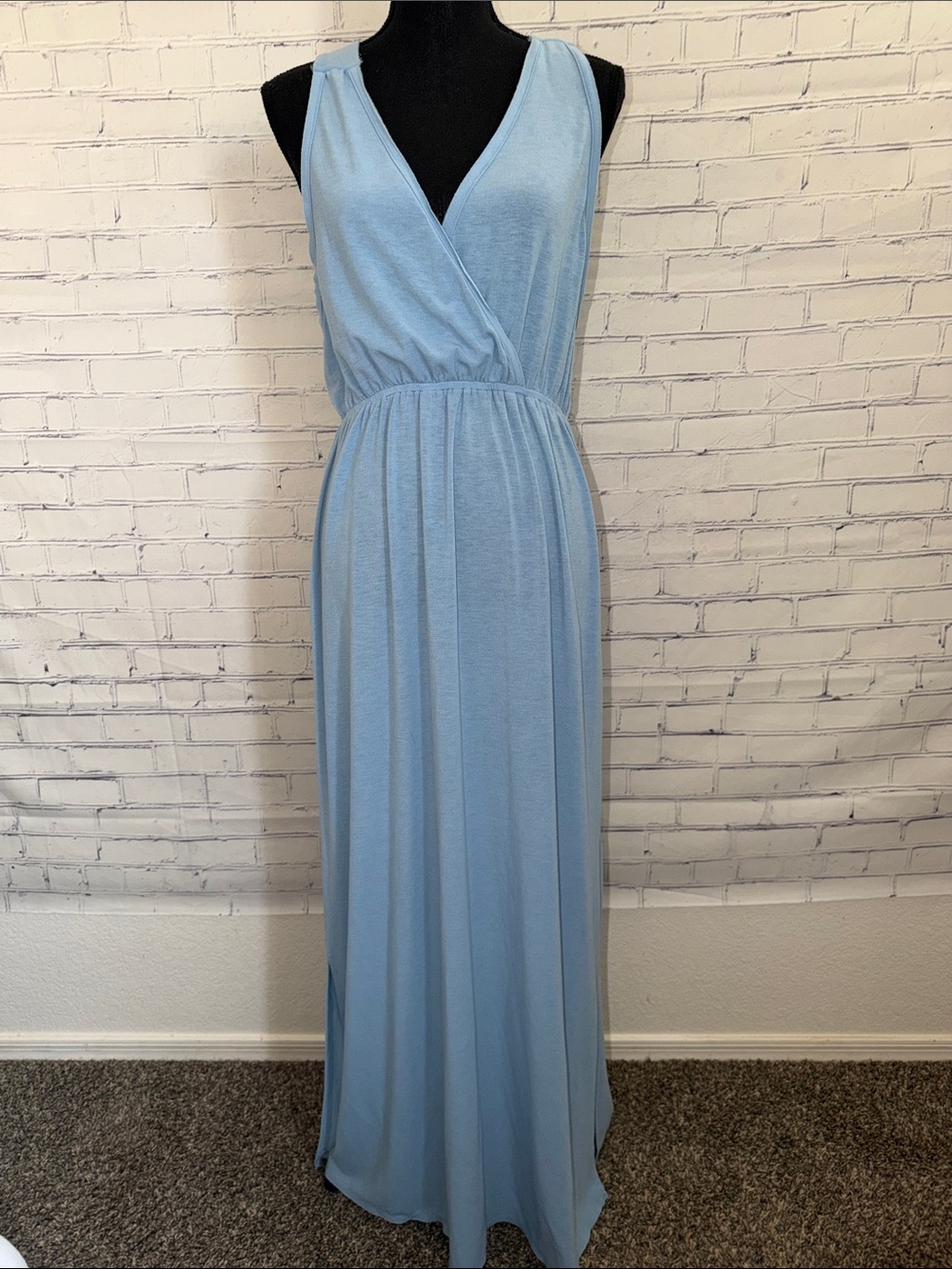 POL Light Blue Sleeveless Maxi Dress - V-Neck Wrap Style medium slit on the side